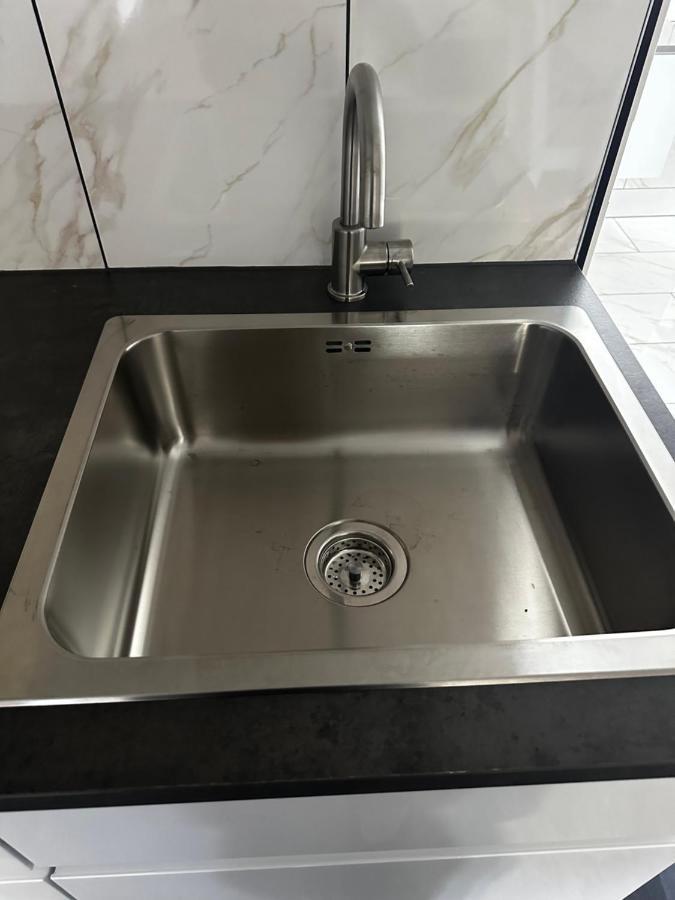 Luxurious Apartment Near Citycenter บูโรส ภายนอก รูปภาพ