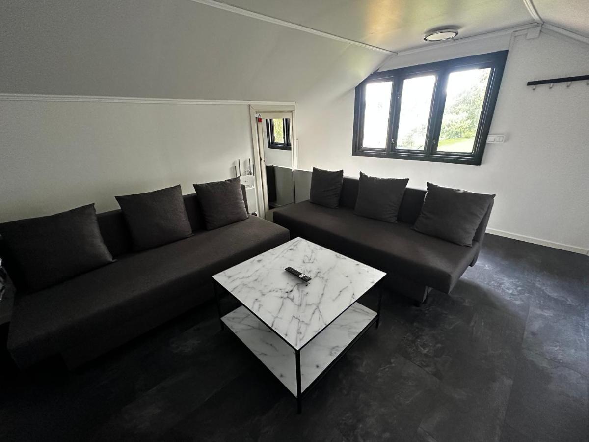 Luxurious Apartment Near Citycenter บูโรส ภายนอก รูปภาพ