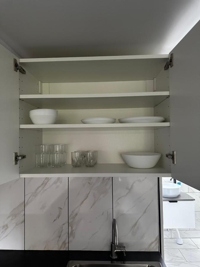 Luxurious Apartment Near Citycenter บูโรส ภายนอก รูปภาพ