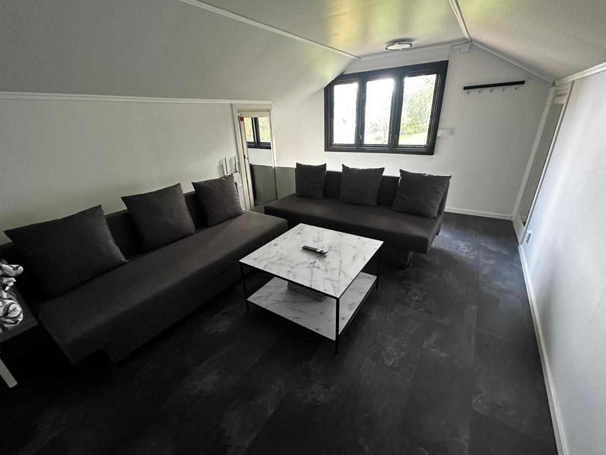 Luxurious Apartment Near Citycenter บูโรส ภายนอก รูปภาพ